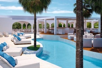 Eerste TUI-hotel op Santorini