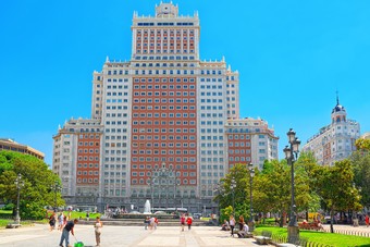 RIU opent stadshotel in Madrid