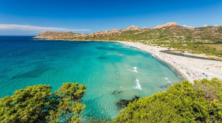 Strand op Corsica
