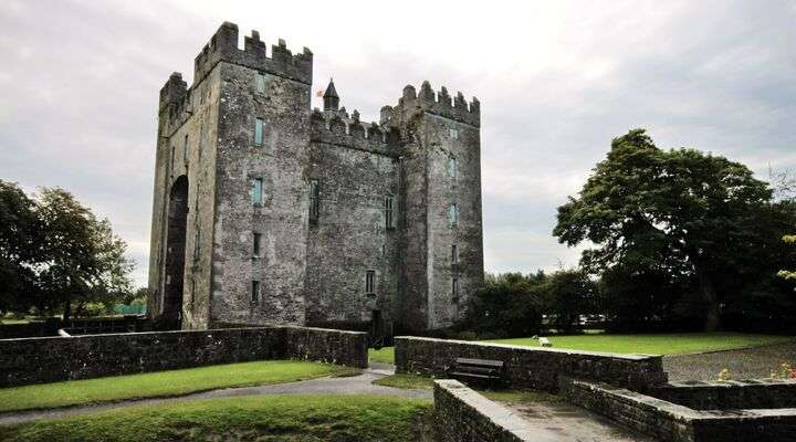 Bunratty Castle & Bunratty Folk Park