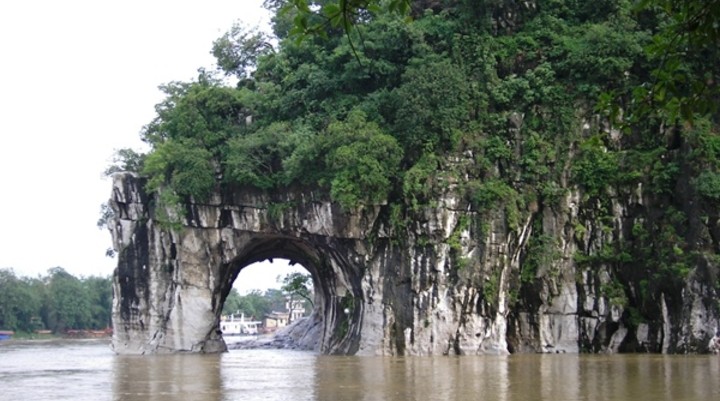 Rivier Li