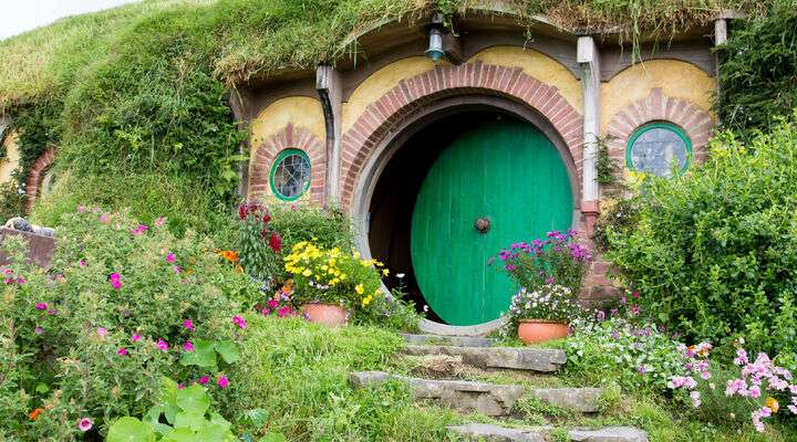 Hobbiton Movie Set