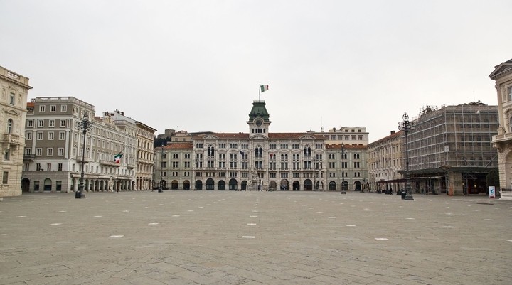 Piazza Unita