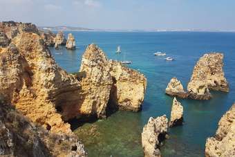 De imposante kust van de Algarve