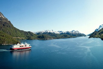 De Hurtigruten: een unieke reis door de Noorse fjorden