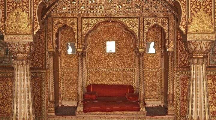 Lalgarh Paleis