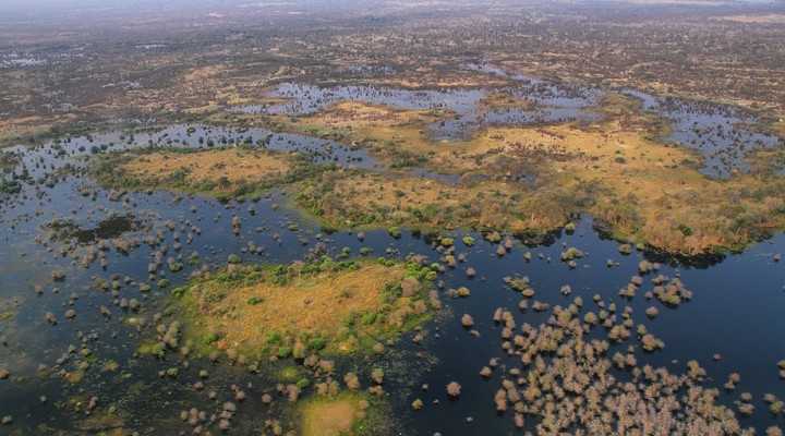 Luchtfoto van de Okavangodelta