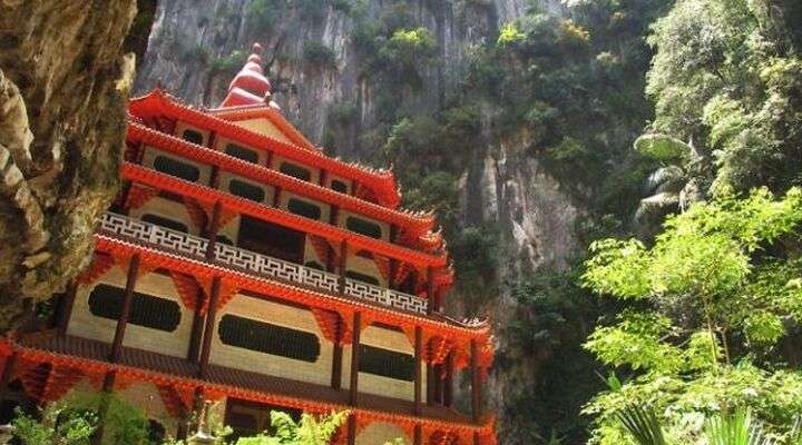 Sam Poh Tong tempel