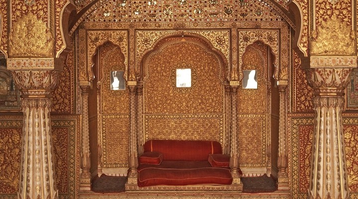 Lalgarh Paleis