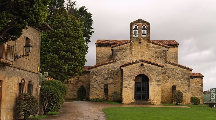 San Julián de los Prados