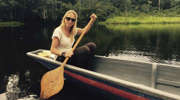 Floortje Dessing in de Amazone in Ecuador