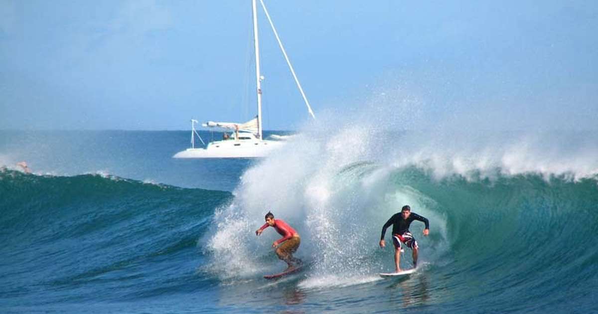 Surfen In Portugal Tijdens Een Surfvakantie