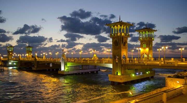 Alexandrië bij nacht, Egypte