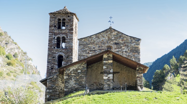 Santa Coloma kerk