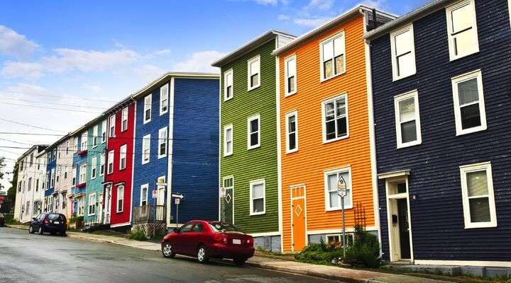 Typisch gekleurde huizen in St. John's