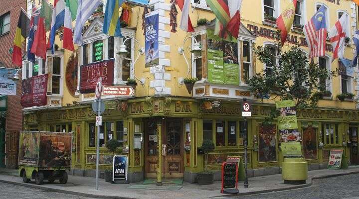 een pub in Temple bar district Dublin