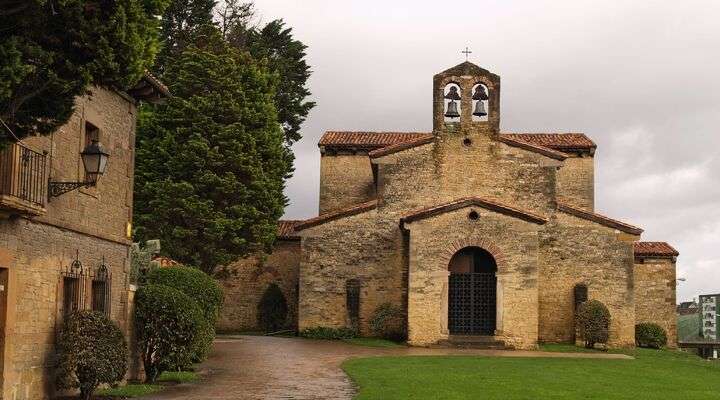 San Julián de los Prados