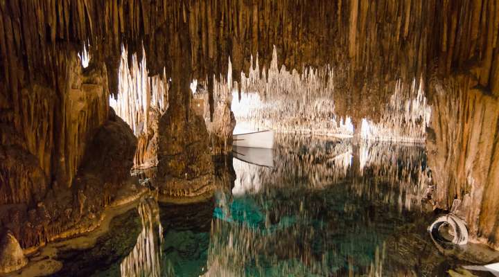 Cuevas del Drach