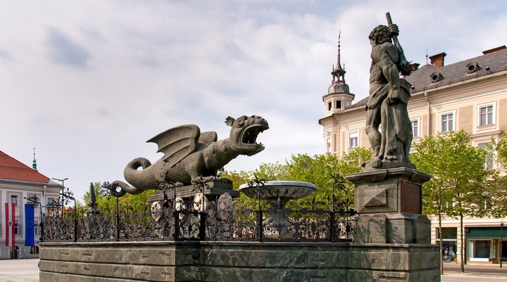 Lindwurmbrunnen