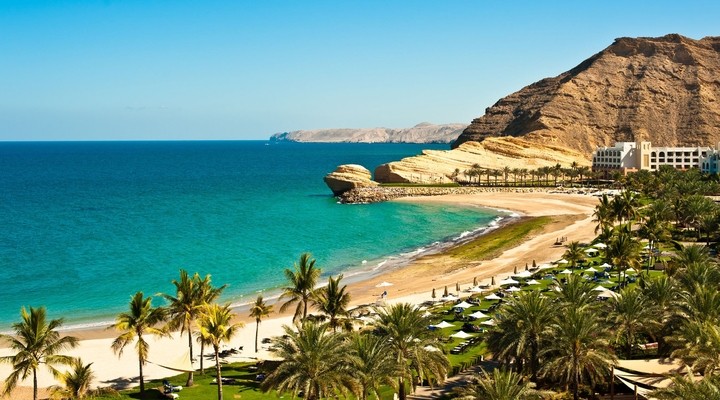 De kust van Oman