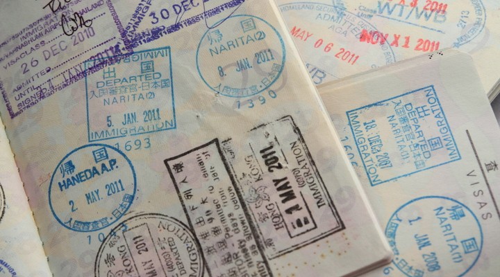 Visa in een paspoort