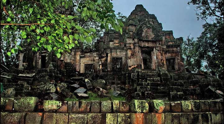 Wat Ek Phnom