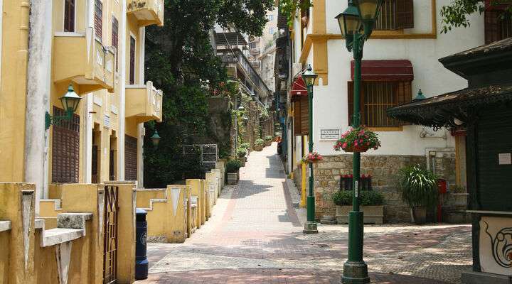 Lilau Square
