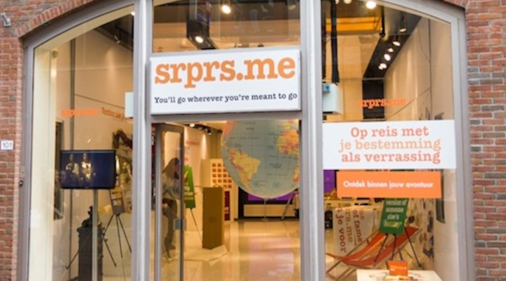 De gevel van de pop-up store