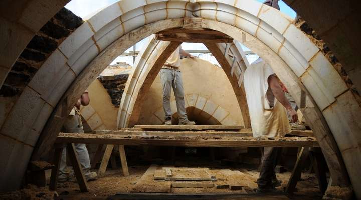 Bouw van een burcht in Guédelon
