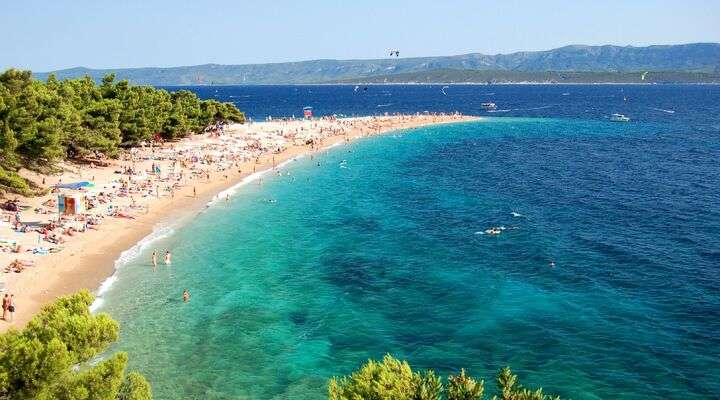 Mooi strand van Golden Horn, eiland Brac