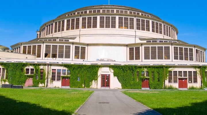 Centennial Hal