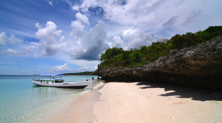De witte stranden op Sulawesi