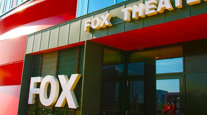 Ingang van het Fox Theater
