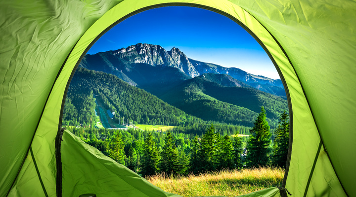 Tent midden in de natuur