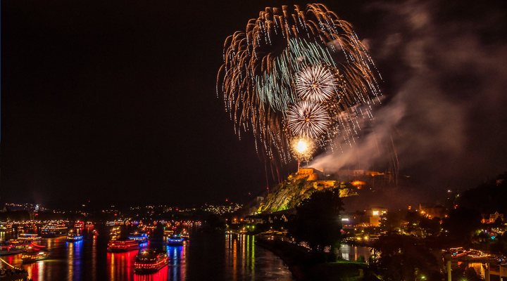 Rhein in Flammen